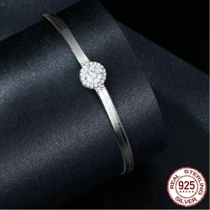 0.5CT Moissanite Halo Pendant Bracelet Exquisite 925 Sterling Silver Snake Chain Link for Women Wedding Fine Jewelry Gift