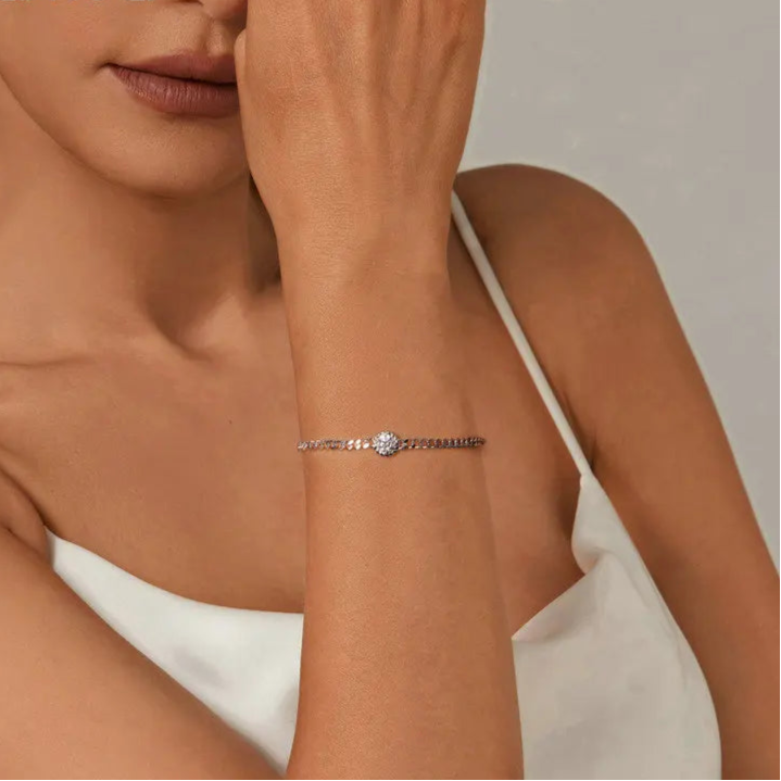 BAMOER White Gold Plated Moissanite Twisted Bracelet, 925 Sterling Silver VVS1 Round Moissanite Dainty Adjustable Bracelet